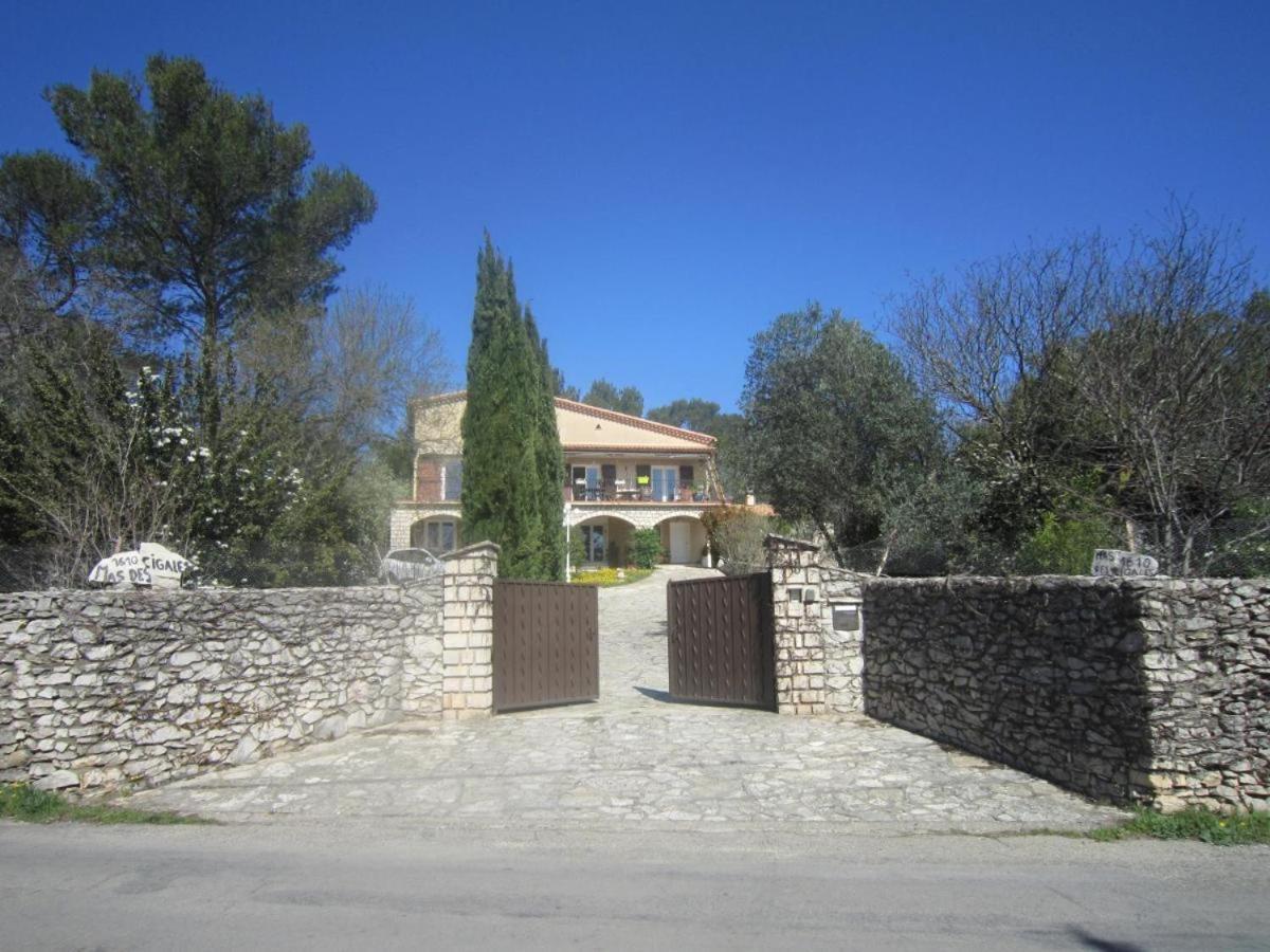 Les Gites Du Mas Des Cigales Nîmes Exterior photo